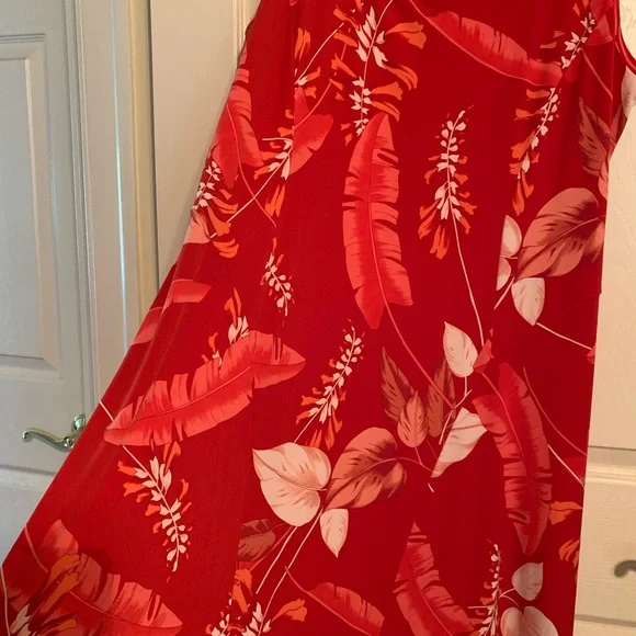 Red Tropical print Sleeveless Dress - Picture 11 of 11